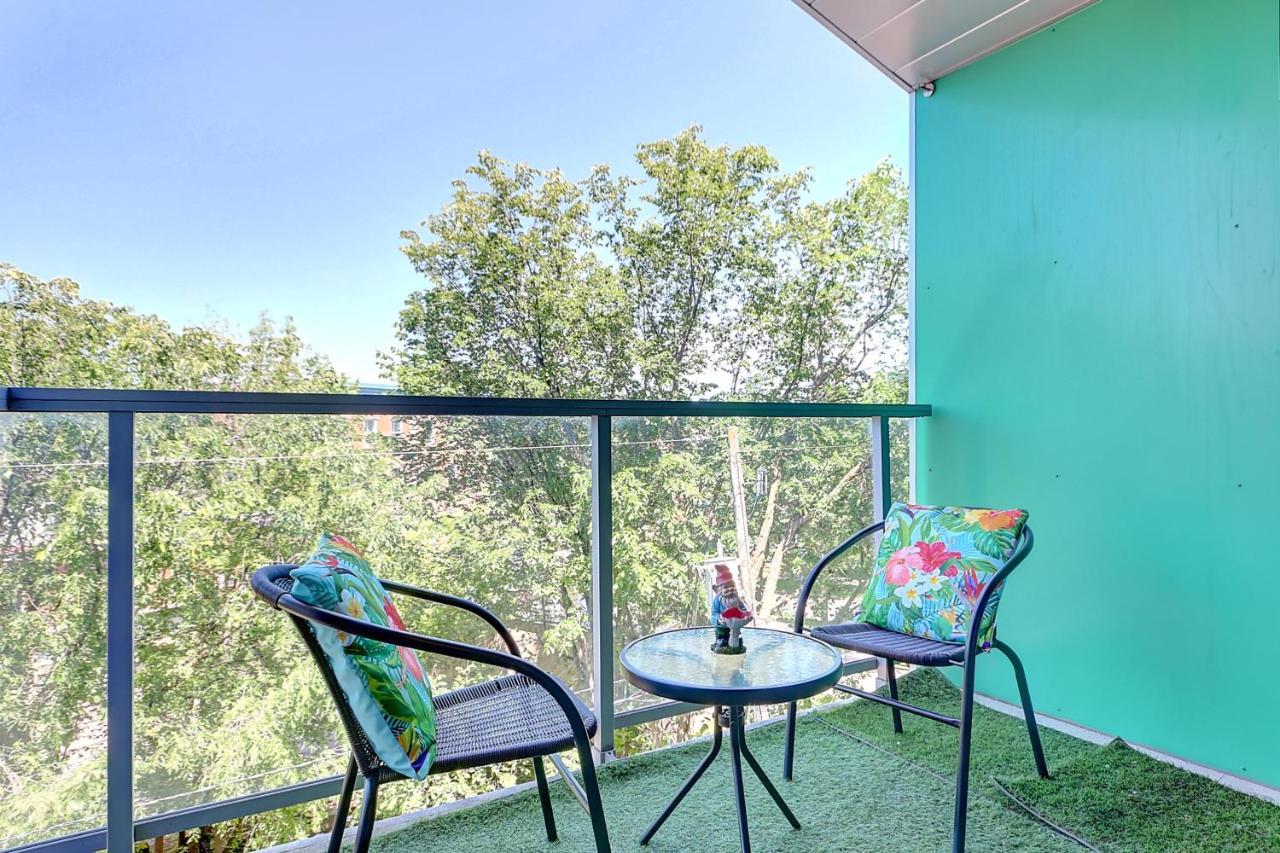 Good Vibes Only -Modern And Spacious 2 Bedroom Condo 4 Beds Free Parking, Gym Quebec City Exterior photo